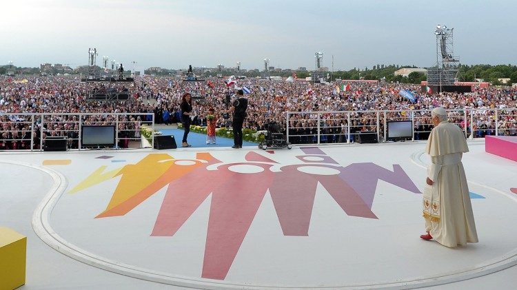 Milano VII Incontro Mondiale delle Famiglie 01-03 Giugno 201214.Parco di Bresso Festa delle Testimonianze 02-06-2012 3aem.jpg