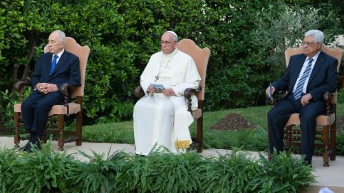Imádkozzunk Ferenc pápával a Közel-Kelet békéjéért. Ökumenikus béketalálkozó Bariban