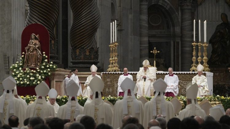 Ordenações episcopais na Basílica de São Pedro