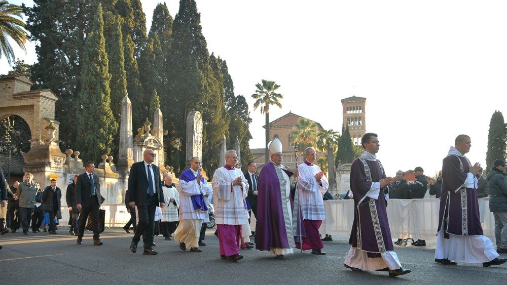 2018.02.14 Papa Francesco Chiesa di Sant'Anselmo all'Aventino:  Stazione quaresimale e processione