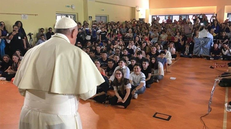 Papieska wizyta w szkole integracyjnej im. Elizy Scala