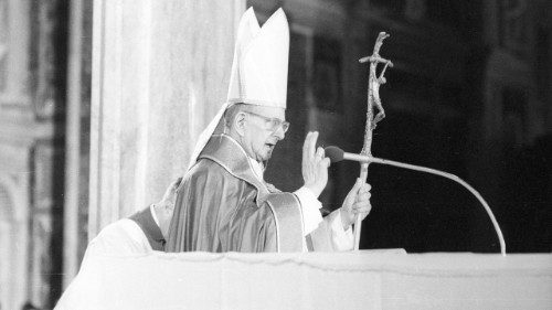 Franziskus wird Paul VI. und Oscar Romero heiligsprechen