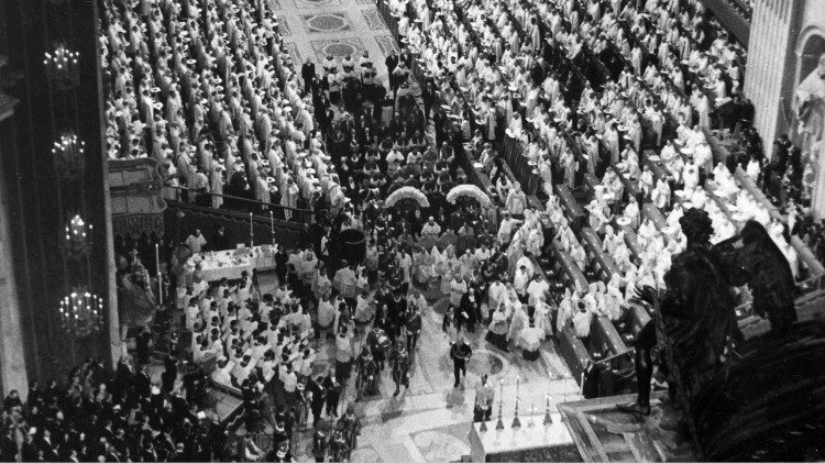 Vaticano II foi o 21º Concílio ecumênico: anunciado em 25 de janeiro de 1959, teve início em 11 de outubro de 62