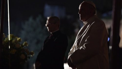 Pope prays with “shame, repentance, and hope” at the Way of the Cross