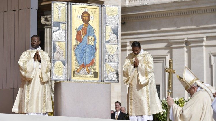 2018.04.01 - Piazza San Pietro - Pasqua - Santa Messa del giorno celebrata dal Santo Padre Francesco