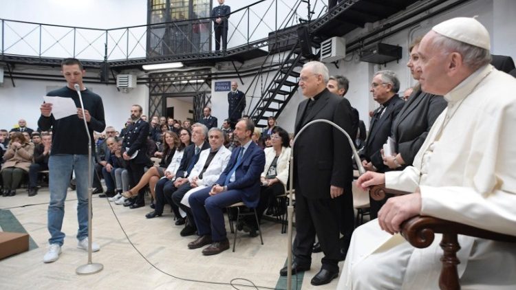 Il Papa in ascolto dei detenuti 