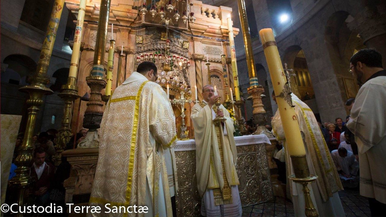 Veglia pasquale a gerusalemme: dio ci ama e per amore ci crea - vatican news