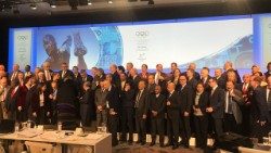 Membri del Comitato olimpico internazionale riunione dinaugurazione dei giochi invernali a Pyeongchang Corea del SudAEM.jpg