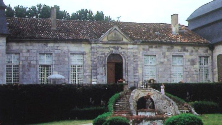 Il castello della famiglia Trenquelléon a Feugarolles dove nacque la piccola Adéle