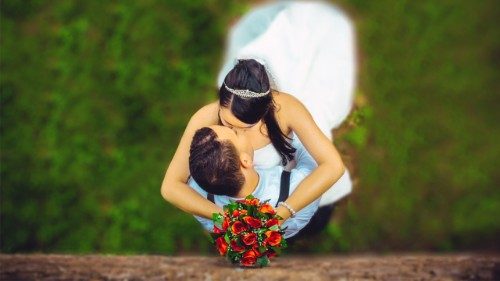 Neues Dokument: Wie gültig ist eine Ehe ohne Glauben?