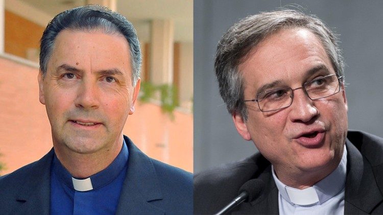 le père Angel Fernandez Artime et le préfet du Secrétariat pour la Communication, Mgr Dario Edoardo Viganò, ont signé une convention.