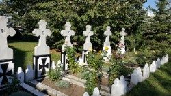 20171003_SPC_sepolcro, croce, cimitero.jpg