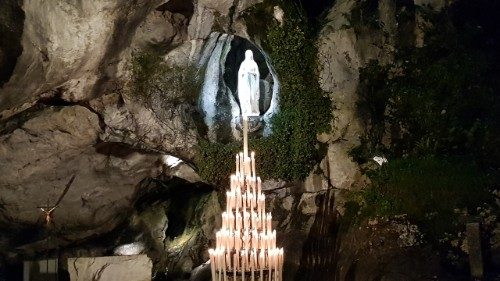 Frankreich: Gebet für die Welt in Lourdes 