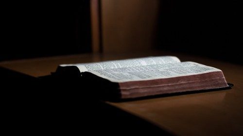 Schweiz: Neue handschriftliche „Corona-Bibel“ entsteht