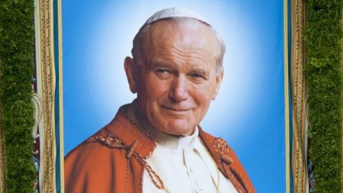Se cumplen 13 años de la muerte de Juan Pablo II 