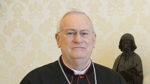 La preghiera corale per il cardinale Bassetti