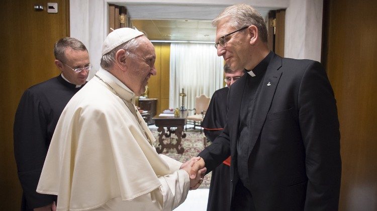 Olav Fykse Tveit, Generalsekretär des Weltkirchenrates, mit Papst Franziskus