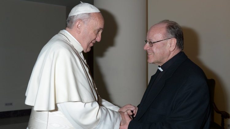 Archivbild: Der Papst und Bischof Huonder