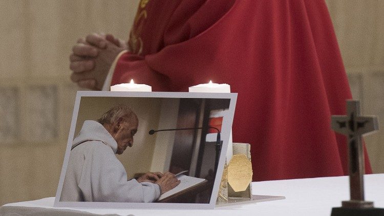2016-09-14 Papa Francesco incontra a Santa Marta Roseline 