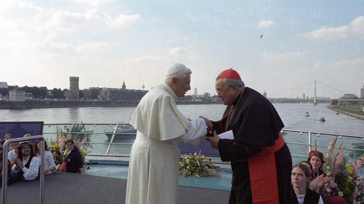 Kardinal Lehmann, hier mit Papst Benedikt in Köln 2005