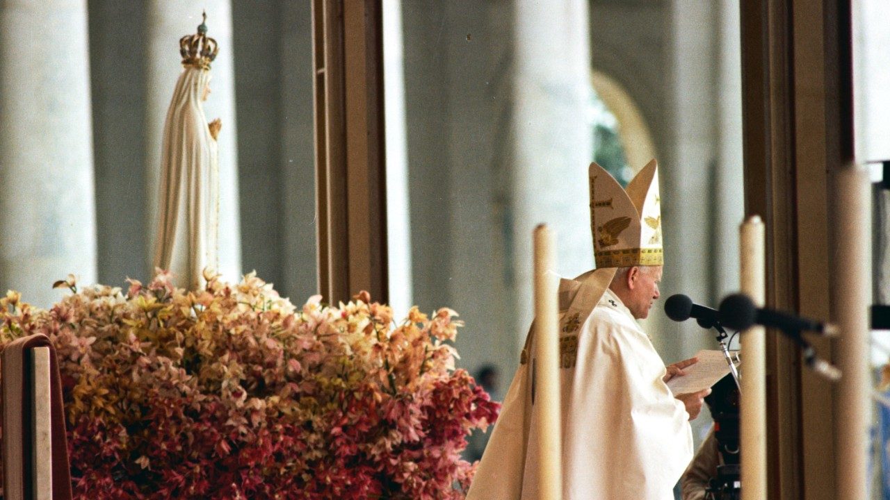 L'attentato a Giovanni Paolo II: la memoria di un santo nella mag