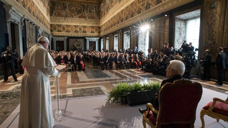 Papa Francesco e il presidente della Repubblica italiana Mattarella