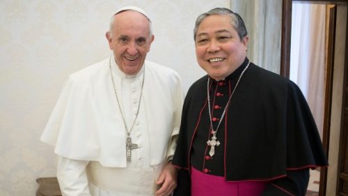 Msgr Auza: FN räknar med påven Franciskus