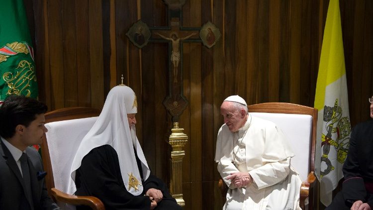 Papež Frančišek in patriarh Kiril, 12. februarja 2016 na Kubi 