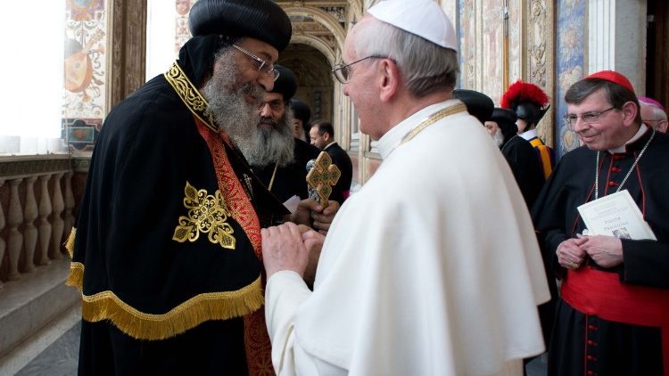 Le Pape François et Tawadros II, le 10 mai 2013 au Vatican 