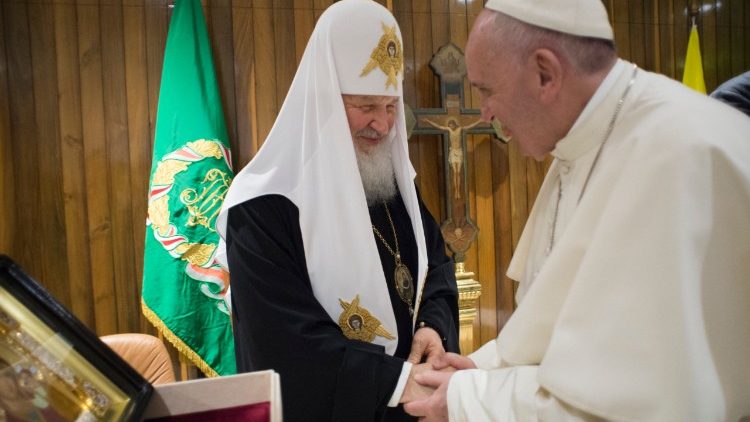 Pope Francis meets with Russian Orthodox Patriarch Kirill at Havana airport on February 12th 2016