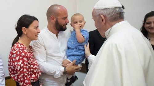 Pápež František povzbudil k podpore pôrodnosti v Taliansku