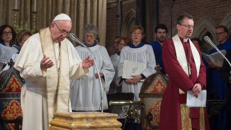 Franciszek na modlitwie ekumenicznej z anglikanami