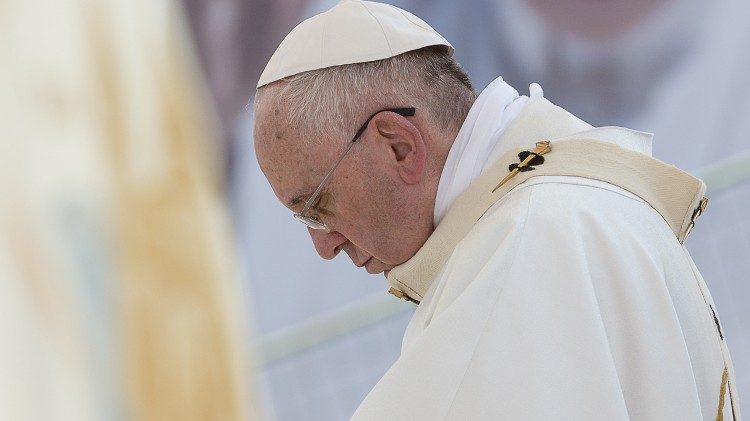 Påven ber för skyddet av minderåriga