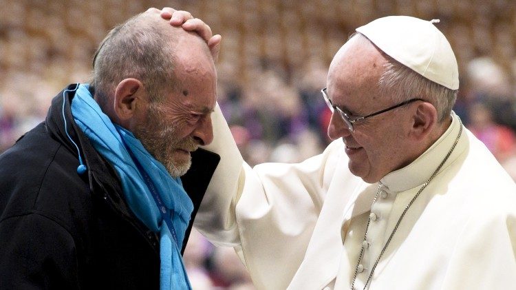 Påven välsignar en fattig man
