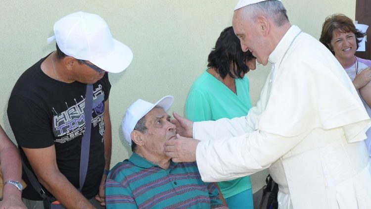 Påven mötte migranter i Lampedusa 2013