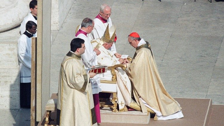 2001. Jorge Mario Bergoglio creato cardinale