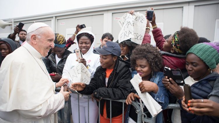 教皇フランシスコと移民たちとの出会い　2017年10月1日　イタリア・ボローニャ訪問で