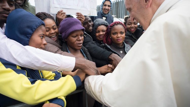 Pope Francis meets forced migrants and refugees