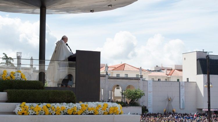 2017년 파티마 성모성지를 방문한 프란치스코 교황