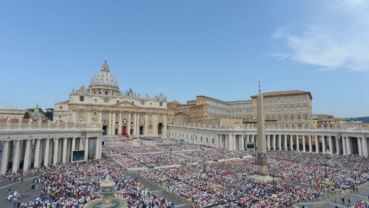 2017-06-04 Holy Mass in St. Peter's Square Vatican presided over by Pope Francis