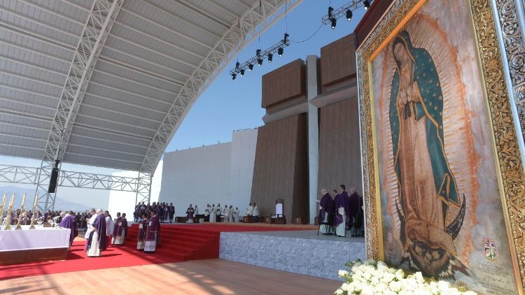 Tarehe 12 Desemba, Kanisa linaadhimisha Kumbu kumbu ya Bikira Maria wa Guadalupe.
