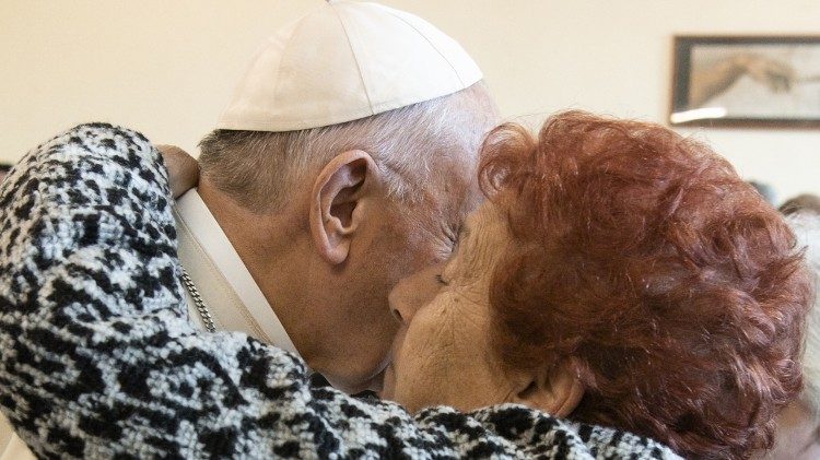 Ferenc pápa és az idősek