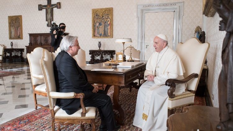Botschafter Antonio Raymond Andary bei Papst Franziskus
