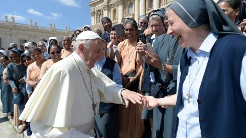 Pápež František španielskym rehoľníkom: Nádej je v evanjelizácii mladých