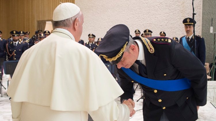 2018-05-25 Papieska audiencja dla pracowników włoskiej policji