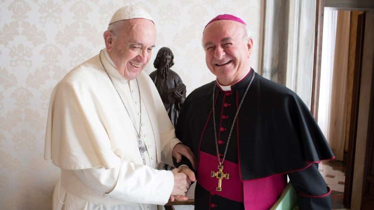 Popiežius ir Gyvybės akademijos pirmininkas arkivyskupas Vicenzo Paglia 