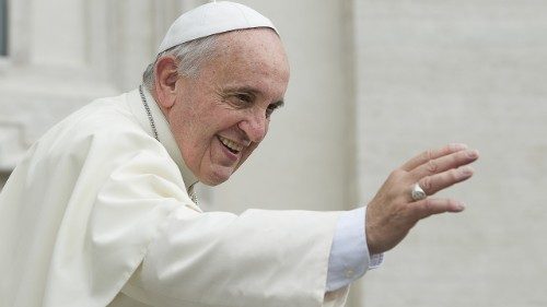 Le Pape aux personnes LGBT: Dieu est Père et ne renie aucun fils