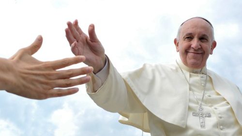 Il Papa ai detenuti: si sbaglia ma non si deve restare “sbagliati”