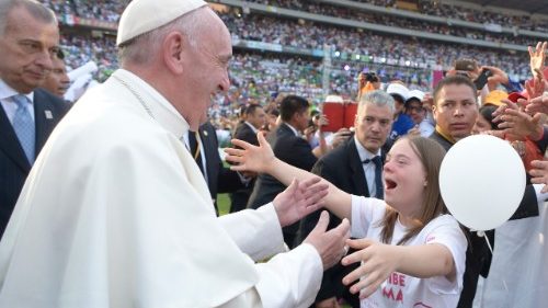 Giornata mondiale della sindrome di down, il Papa: nessuno può essere scartato