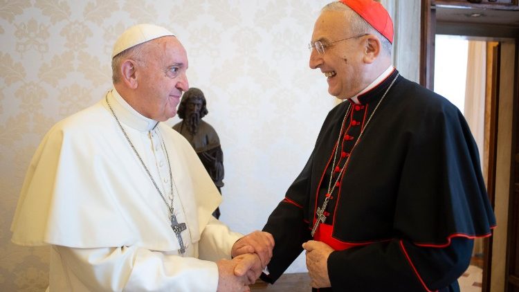 Archívna snímka: pápež František s kardinálom Zenarim